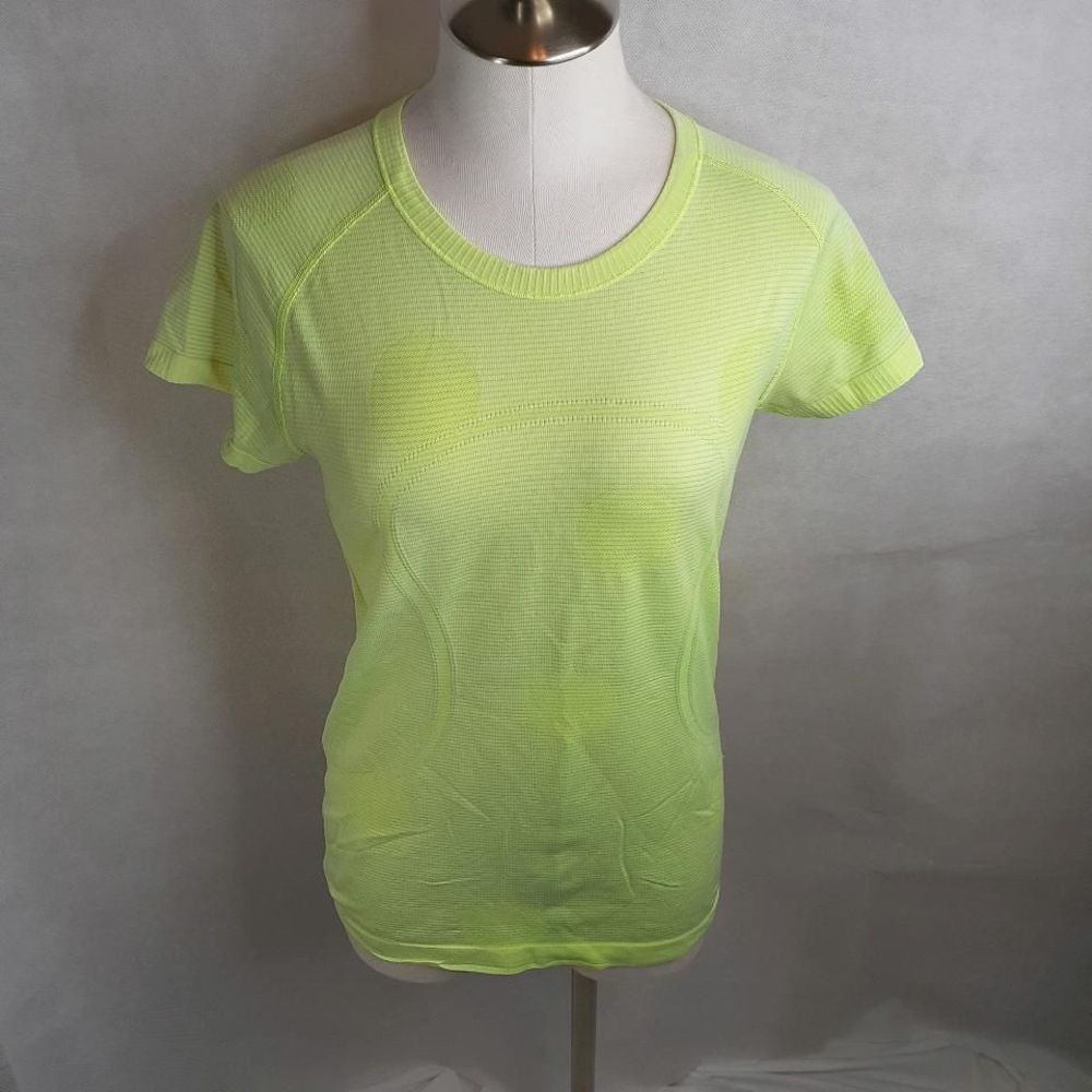 Lululemon Swiftly Tech Short Sleeve Faded Zap